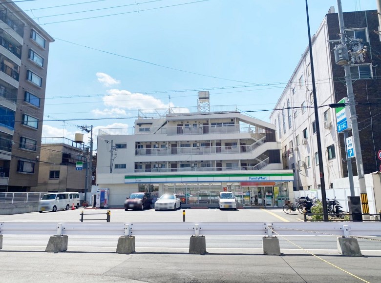 ファミリーマート 旭2丁目店画像