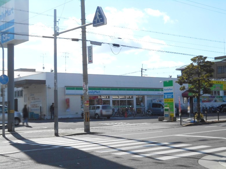 ファミリーマート 巽中三丁目店画像