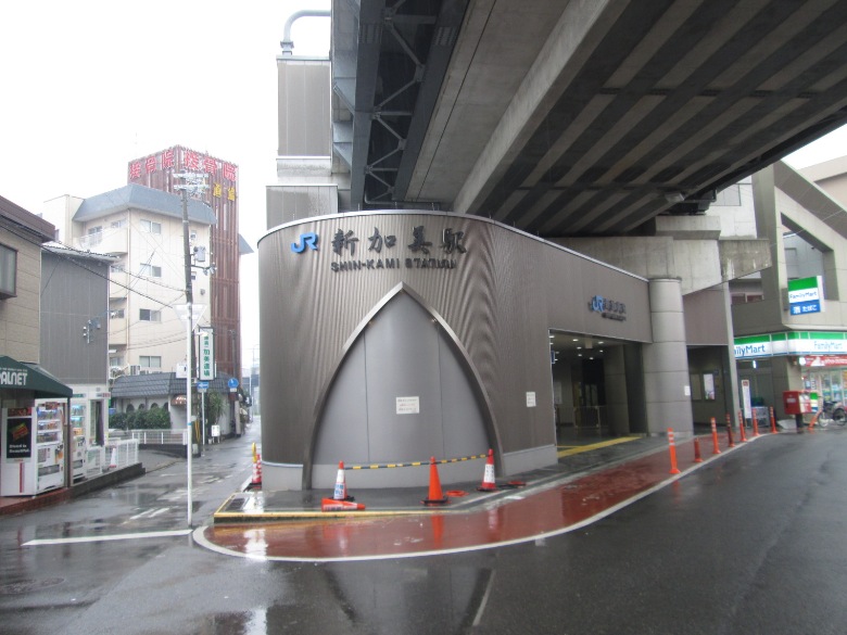 JRおおさか東線「新加美」駅画像