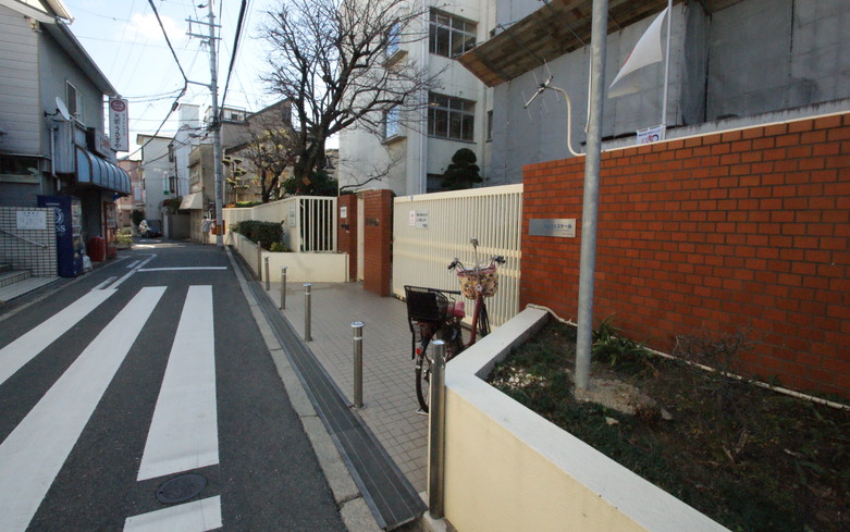 晴明丘小学校画像