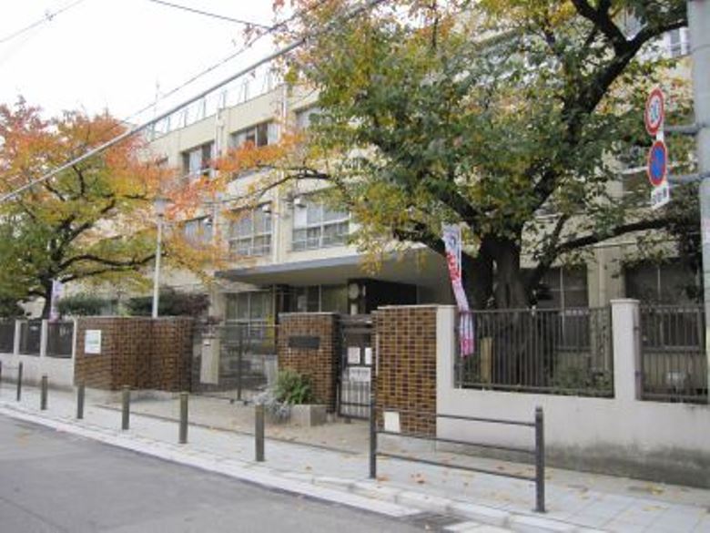 東田辺小学校画像