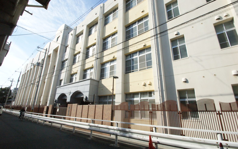 大阪市立桃陽小学校画像
