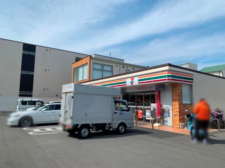 セブンイレブン大阪山之内1丁目店画像