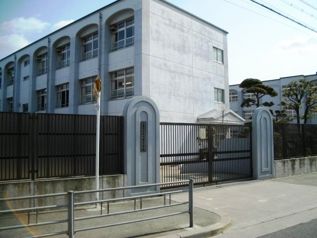 文の里中学校画像