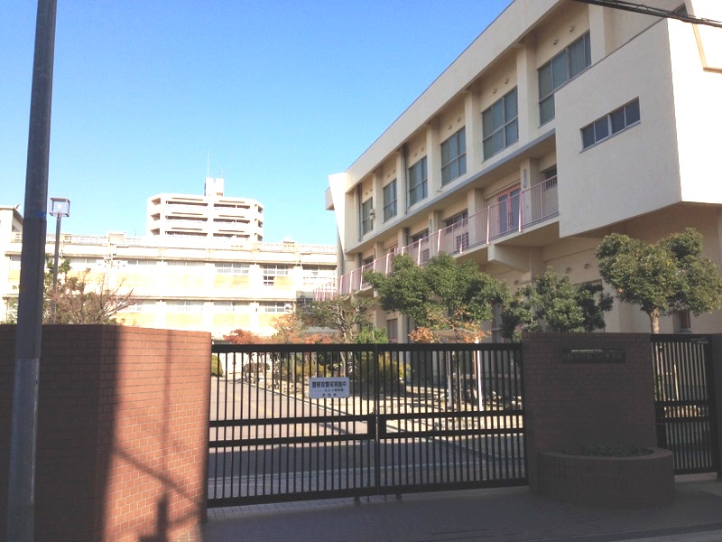 住之江中学校画像