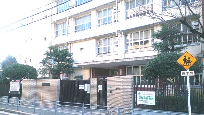 喜連東小学校画像