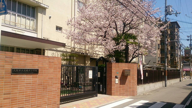 瓜破北小学校画像