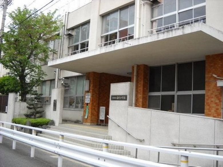 大阪市立苗代小学校画像
