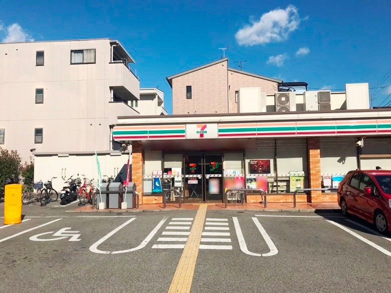 セブンイレブン 大阪万代５丁目店画像