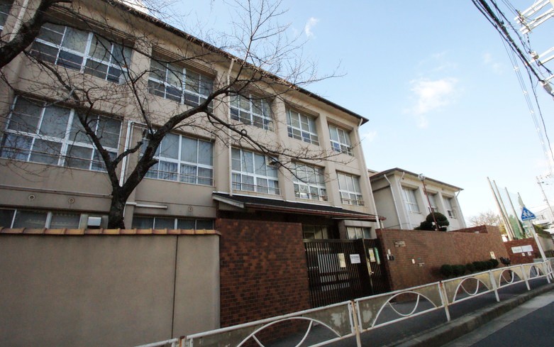 晴明丘南小学校画像