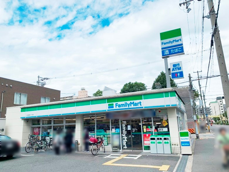 ファミリーマート中加賀屋店画像