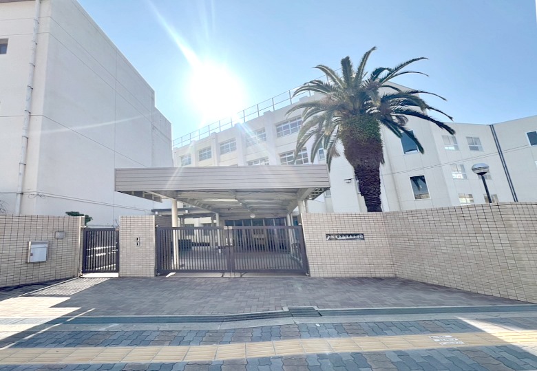 南住吉小学校画像