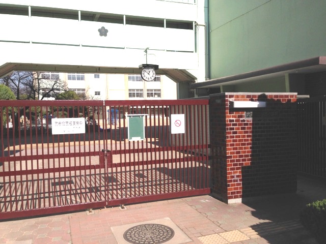 安立小学校画像