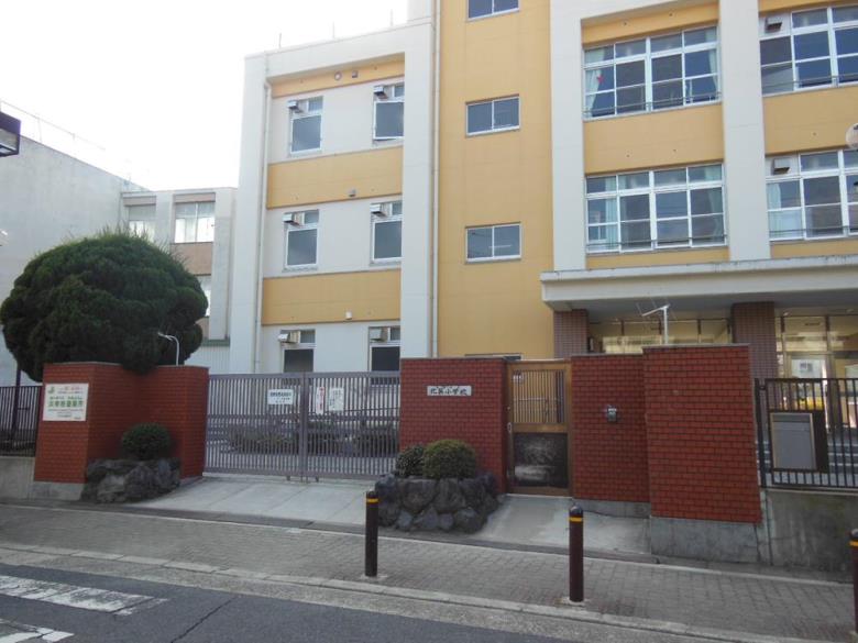 北巽小学校画像