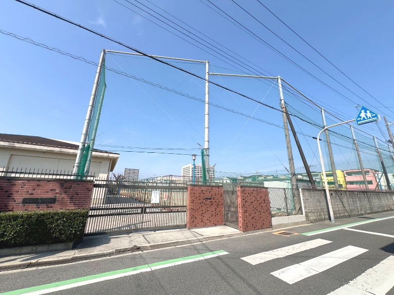 大領中学校画像