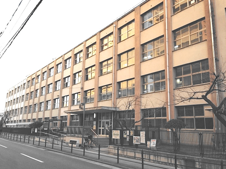 加賀屋東小学校画像