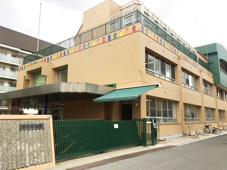 万代幼稚園画像