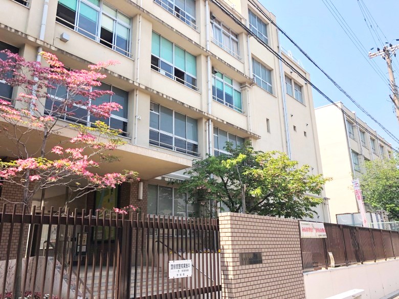 大阪市立南津守小学校画像