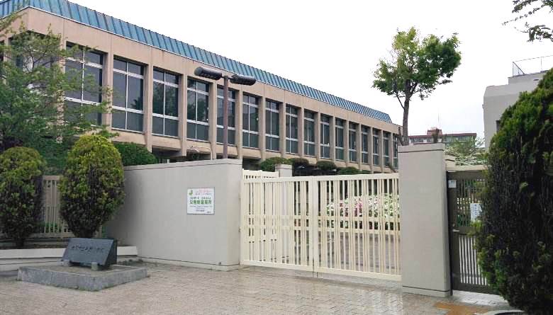 平野小学校画像