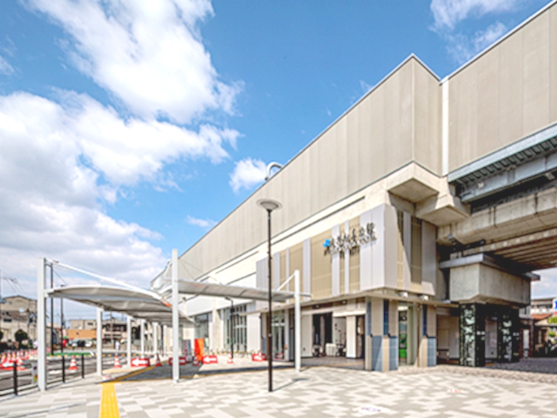 JR関西本線「衣摺加美北」駅画像