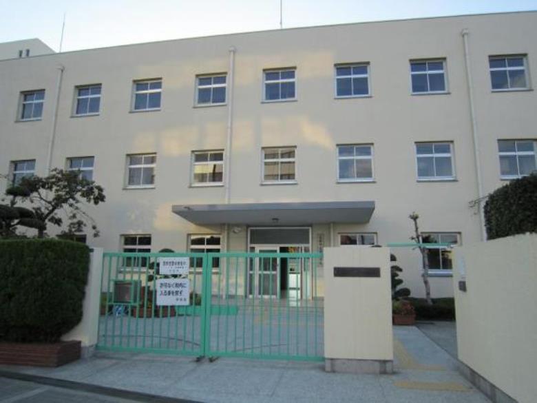 巽中学校画像